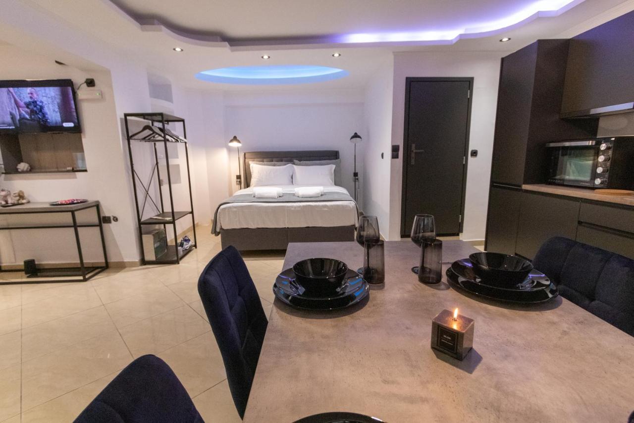 Black Suites Chrissi Akti Chania Exterior foto